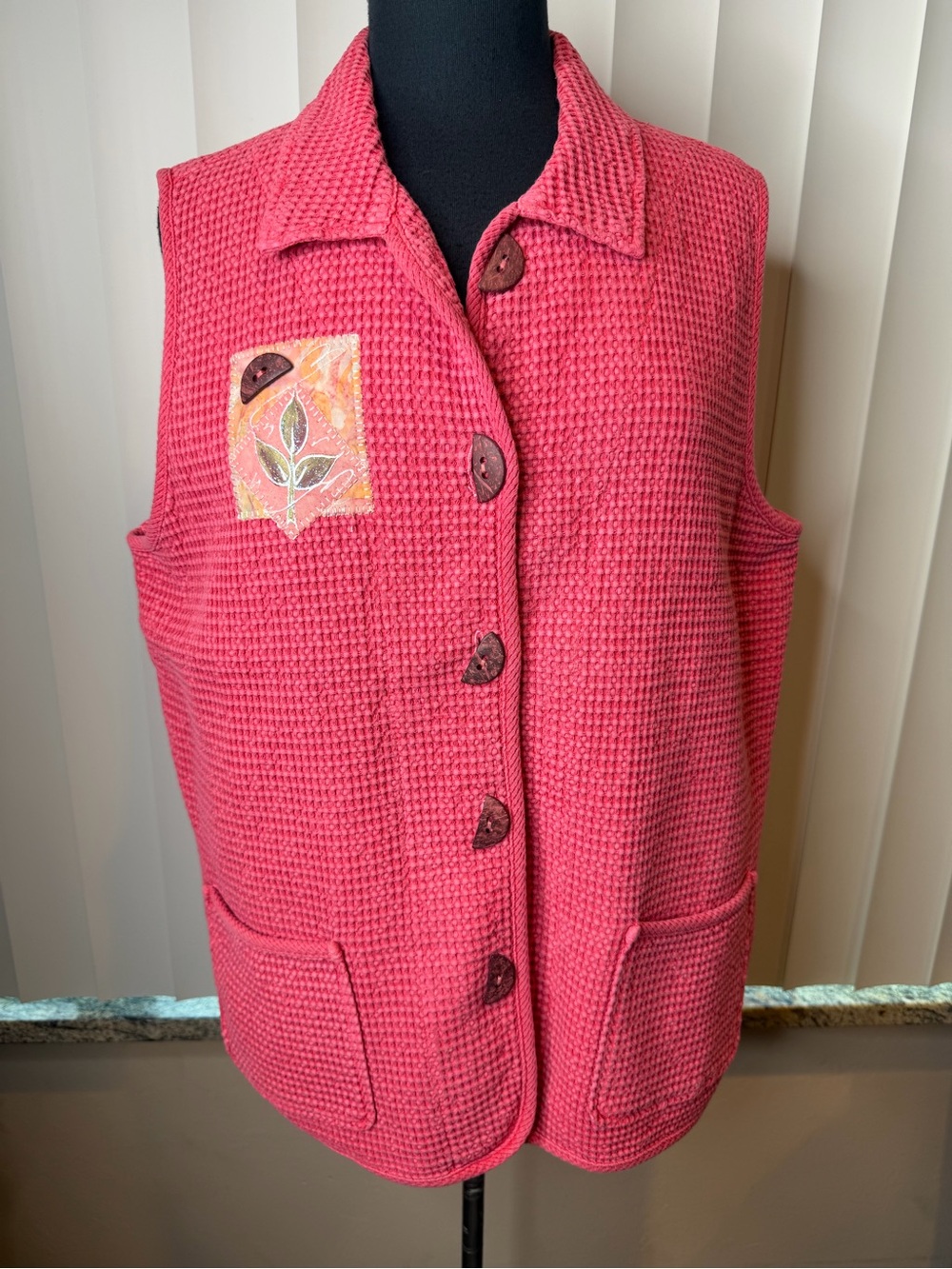 Vintage Focus Preshrunk Pink Waffle Textured Vest Half-moon Button Size Large